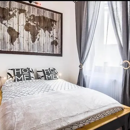 Apartament Dluga 10 *